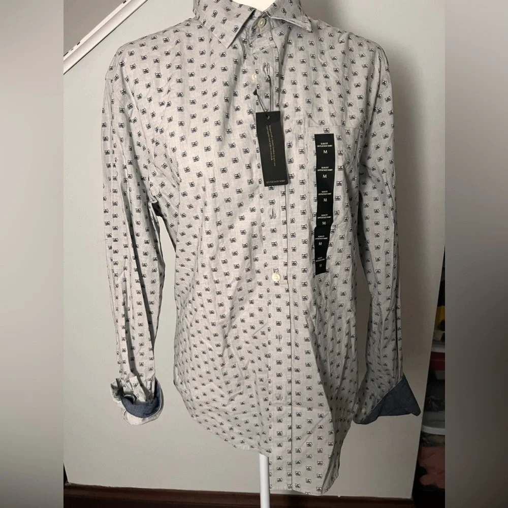 Banana Republic Men’s Med NWT gray button down cat print slim untucked fit 15x34